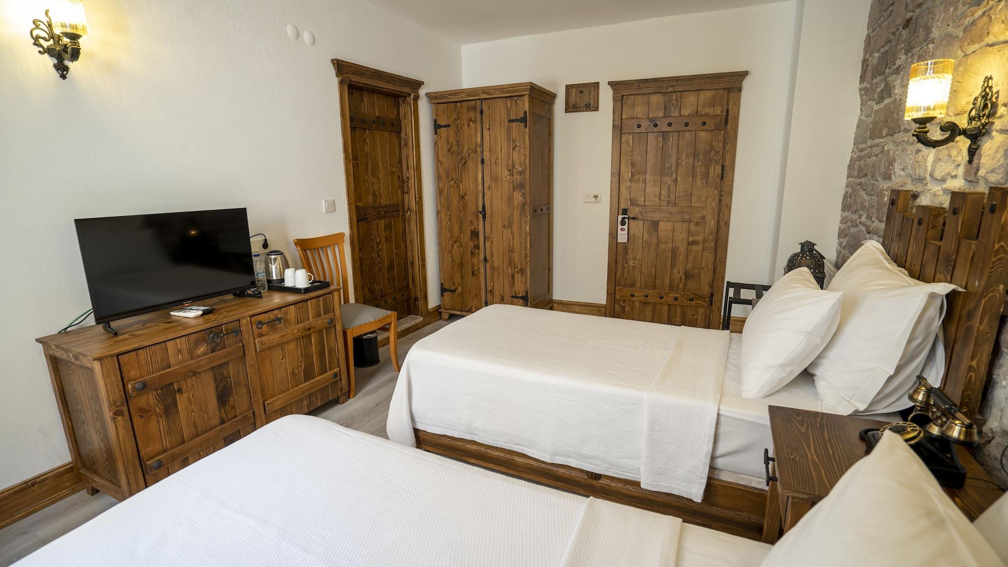 Villa Pietra Butik Otel Ayvalı エクステリア 写真