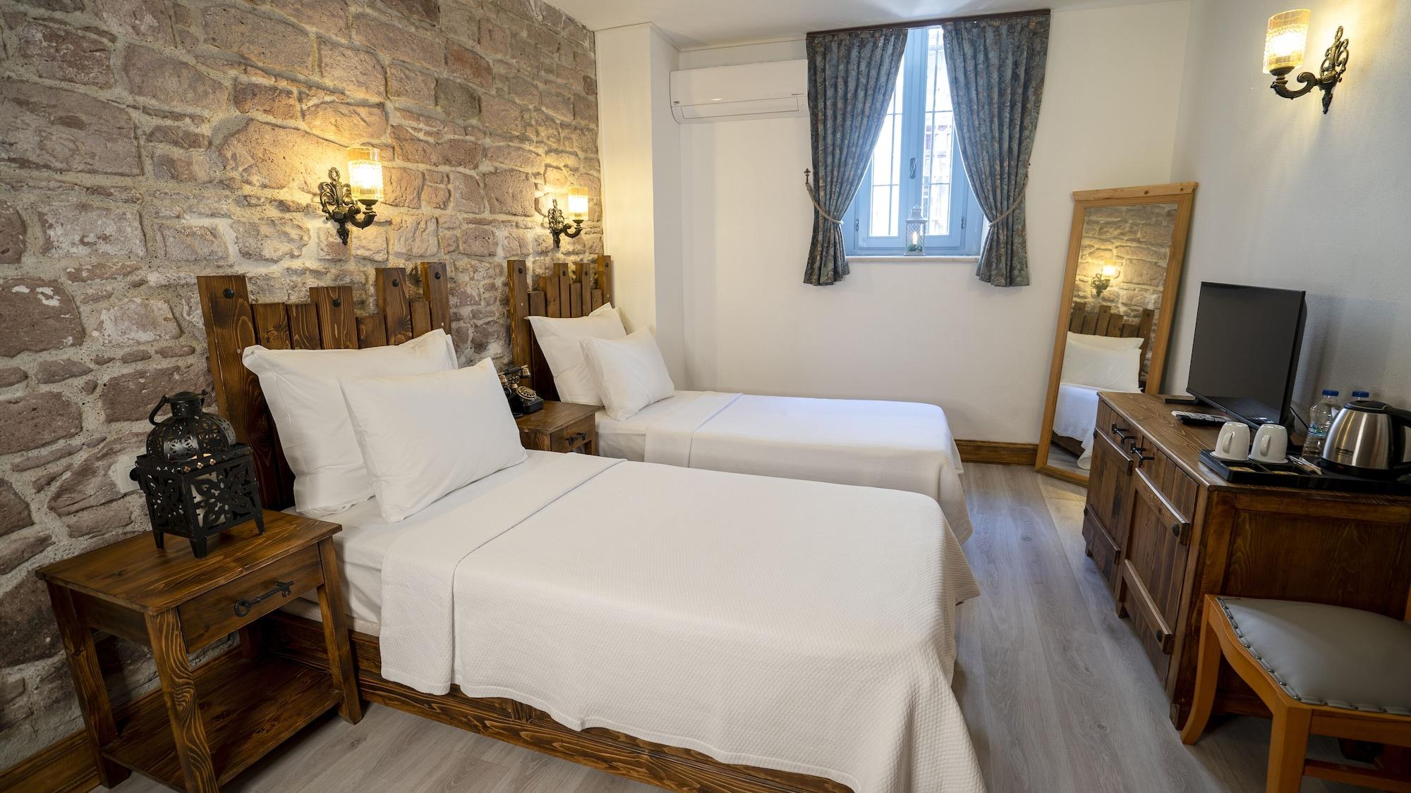Villa Pietra Butik Otel Ayvalı エクステリア 写真