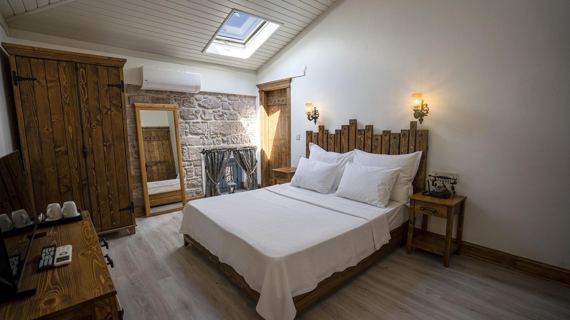 Villa Pietra Butik Otel Ayvalı エクステリア 写真