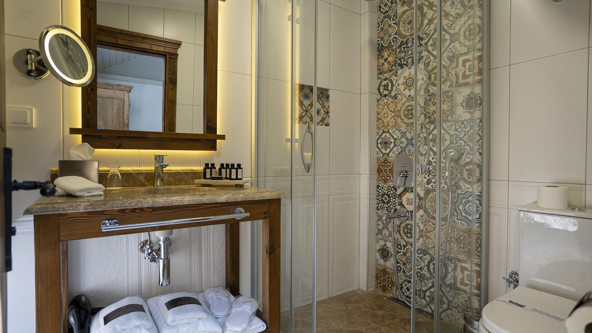 Villa Pietra Butik Otel Ayvalı エクステリア 写真