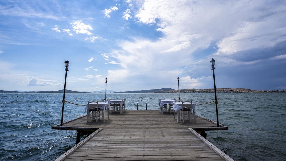 Villa Pietra Butik Otel Ayvalı エクステリア 写真